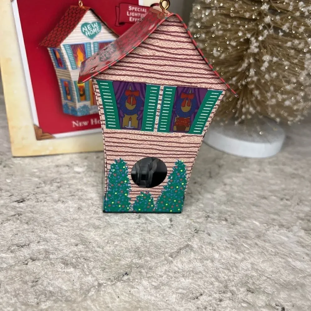 Hallmark keepsake NEW HOME TIN Ornament 2004